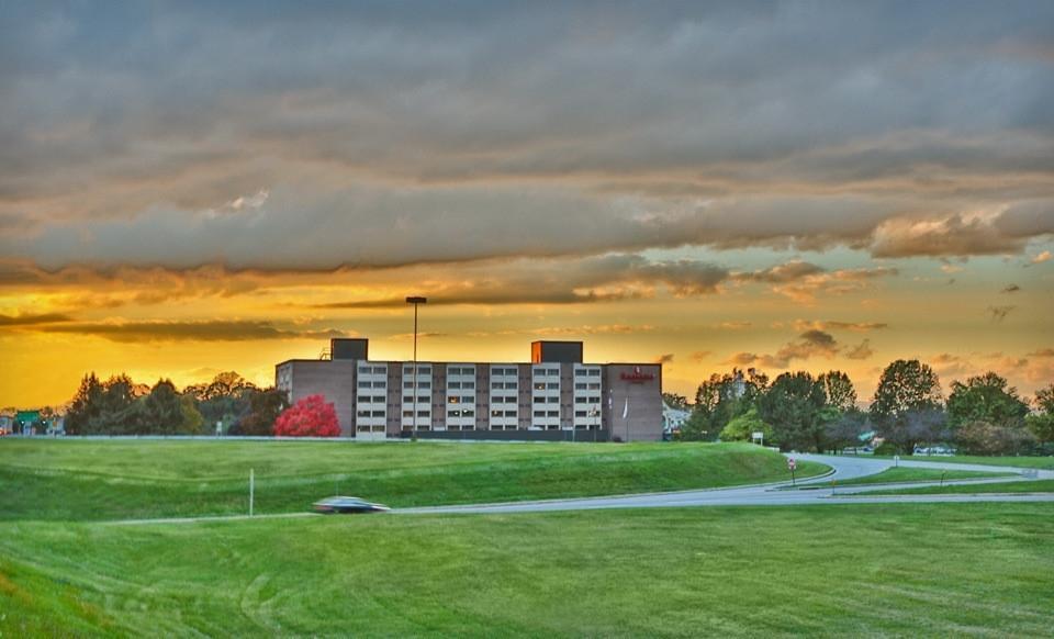 Ramada Plaza By Wyndham Hagerstown Hotel Exterior foto